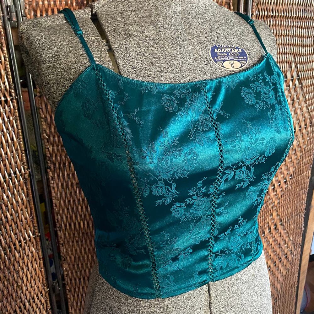 Size M//Vintage Y2K Victoria’s Secret Green Crop Tank